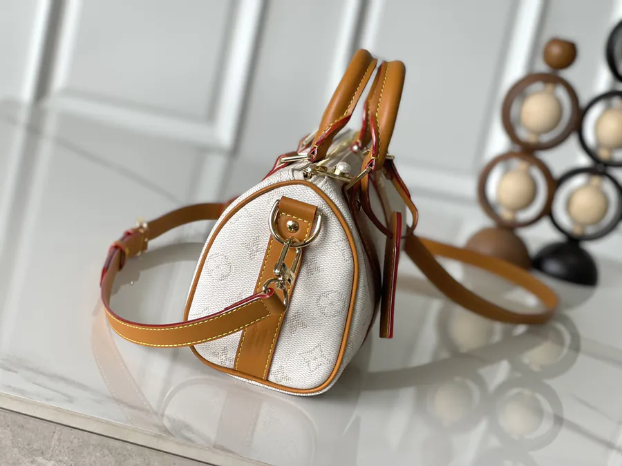 Pharrell Williams Keepall Bandoulière 25 Handbag in White and Blue