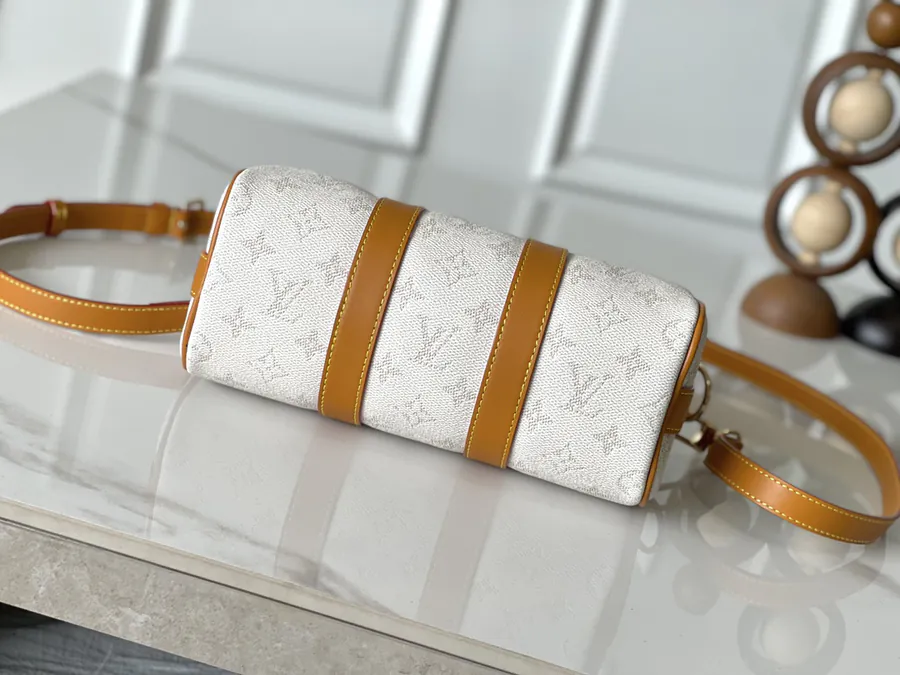 Pharrell Williams Keepall Bandoulière 25 Handbag in White and Blue