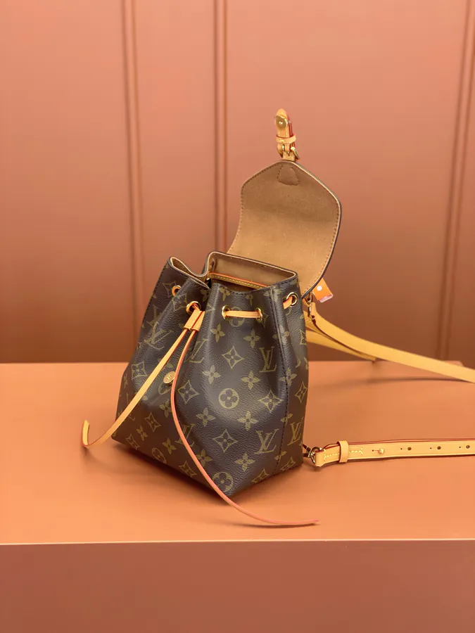 MONTSOURIS BB Shoulder Bag