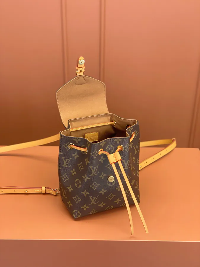 MONTSOURIS BB Shoulder Bag
