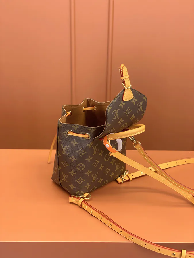 MONTSOURIS BB Shoulder Bag
