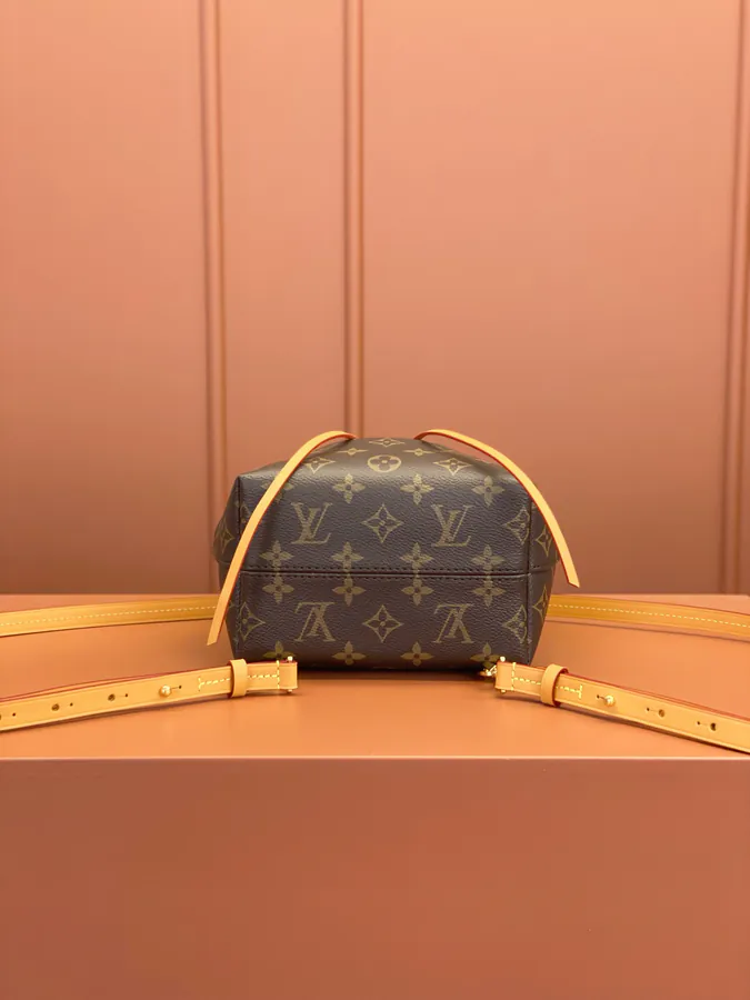 MONTSOURIS BB Shoulder Bag