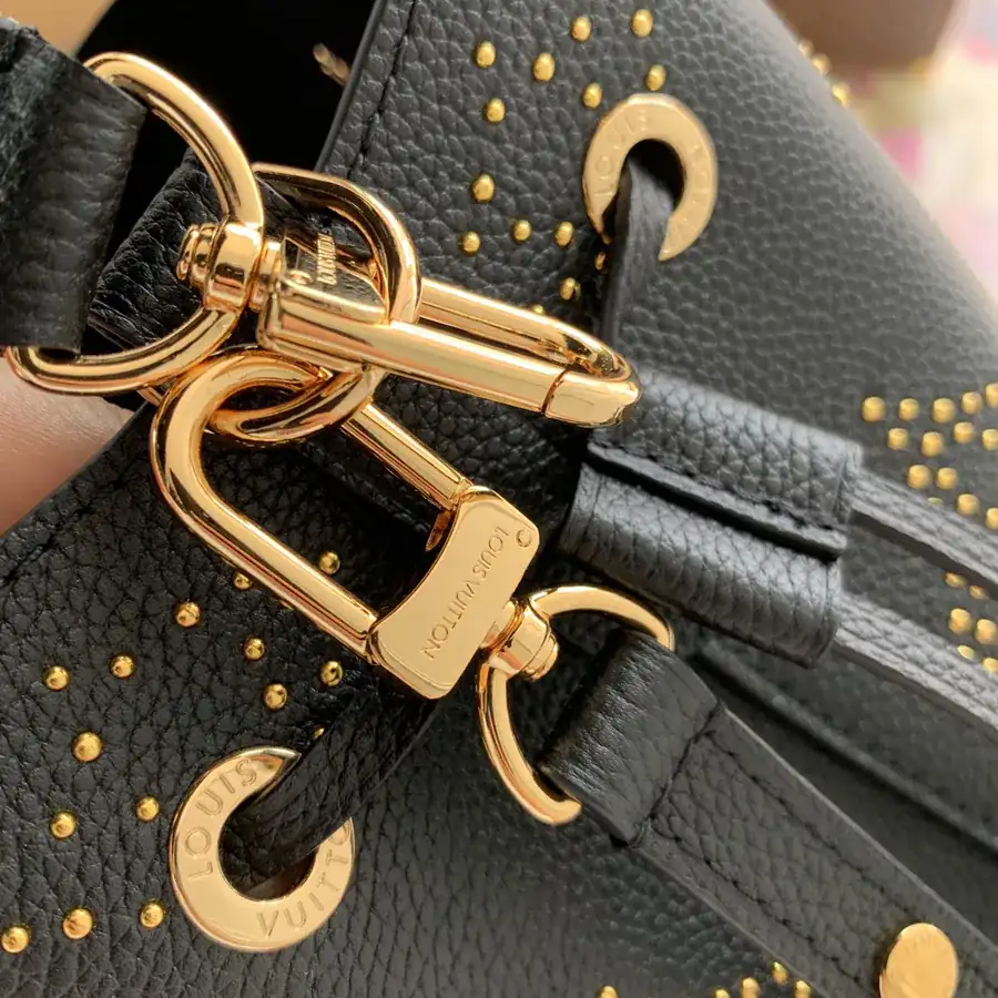 NéoNoé BB Bucket Bag in Black Full Leather