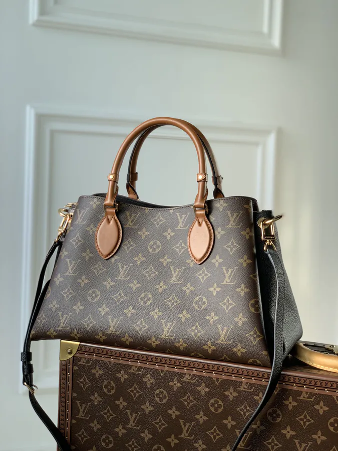 Vendome Medium Handbag 2012 Pallas Design