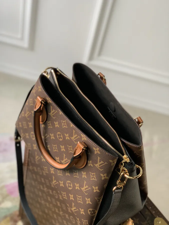 Vendome Medium Handbag 2012 Pallas Design