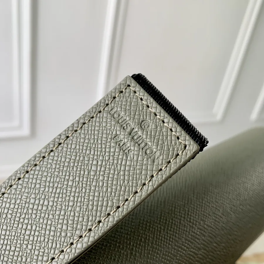 District Small Briefcase in Green