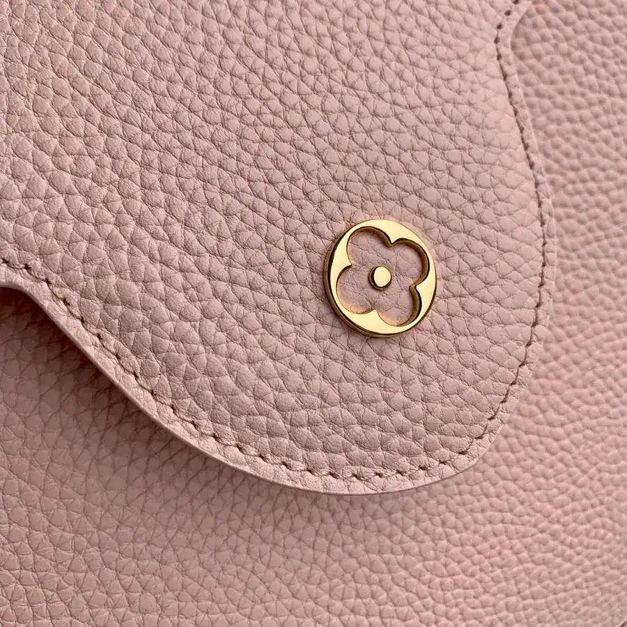 Capucines Small Handbag