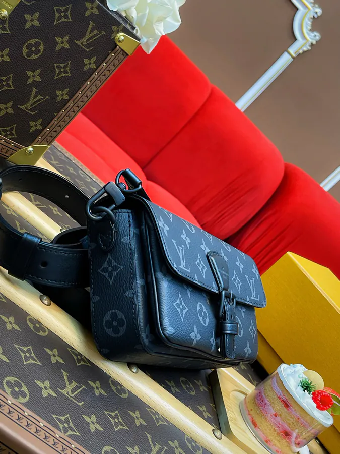 Montsouris Mini Tote with Dynamic Code