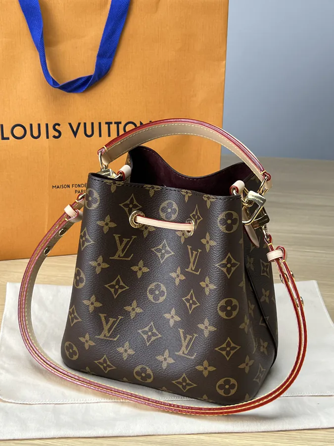Néonoé Bucket Bag Medium Size