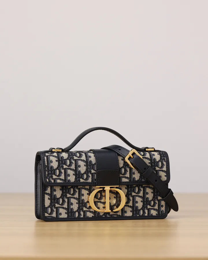 Miss Montaigne Mini Chain Bag