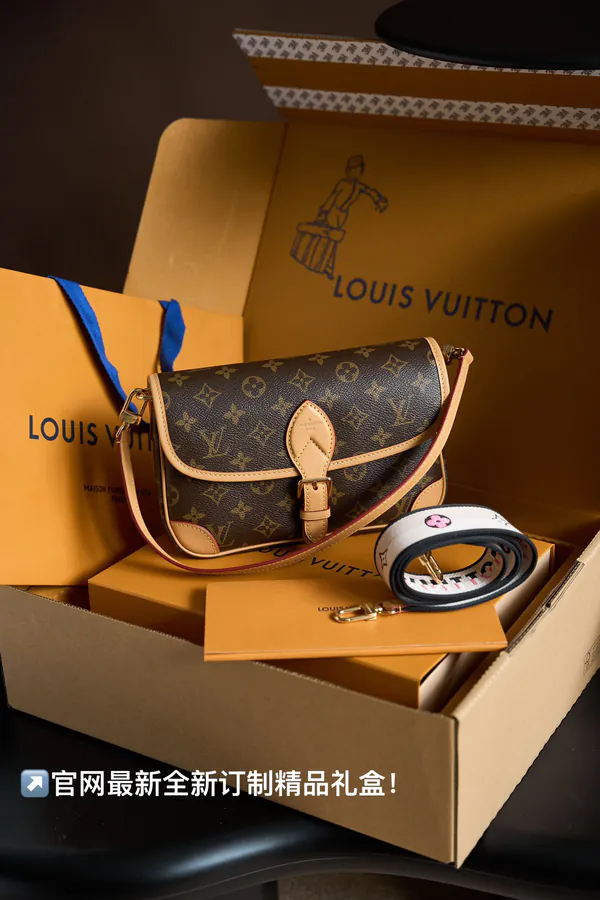 DIANE Handbag M45985