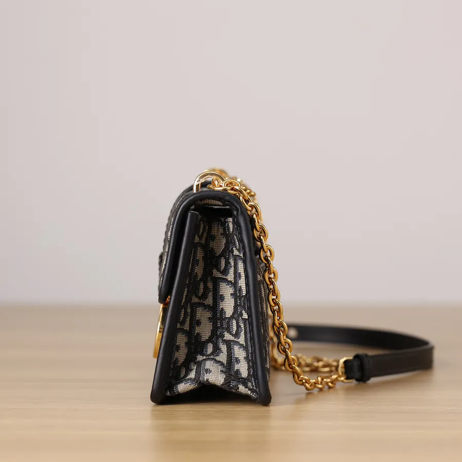 30 Montaigne East West Chain Bag Mini Size