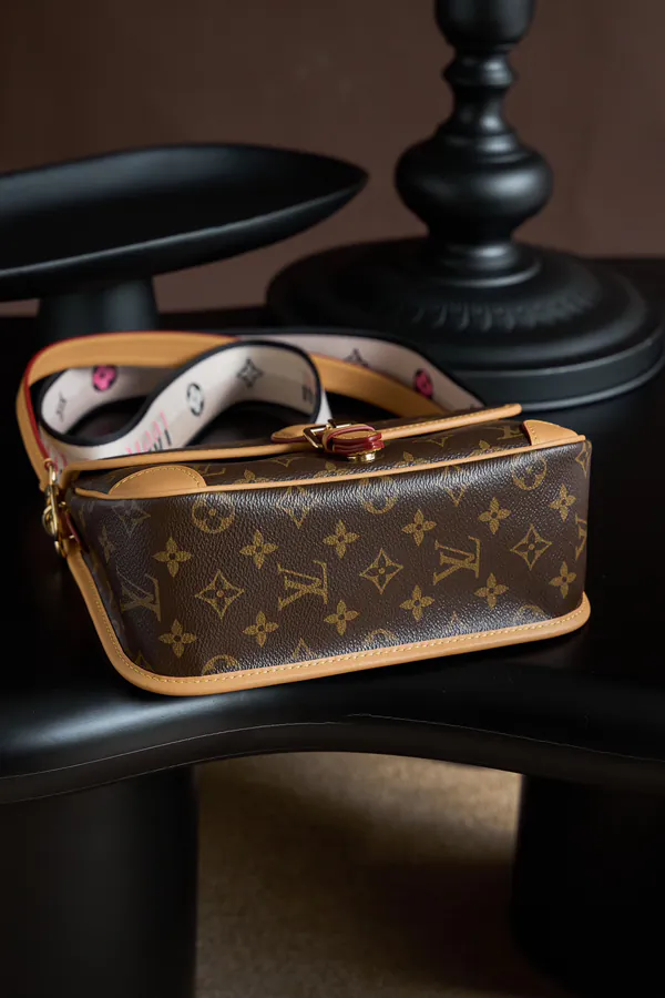 Diane Handbag M45985