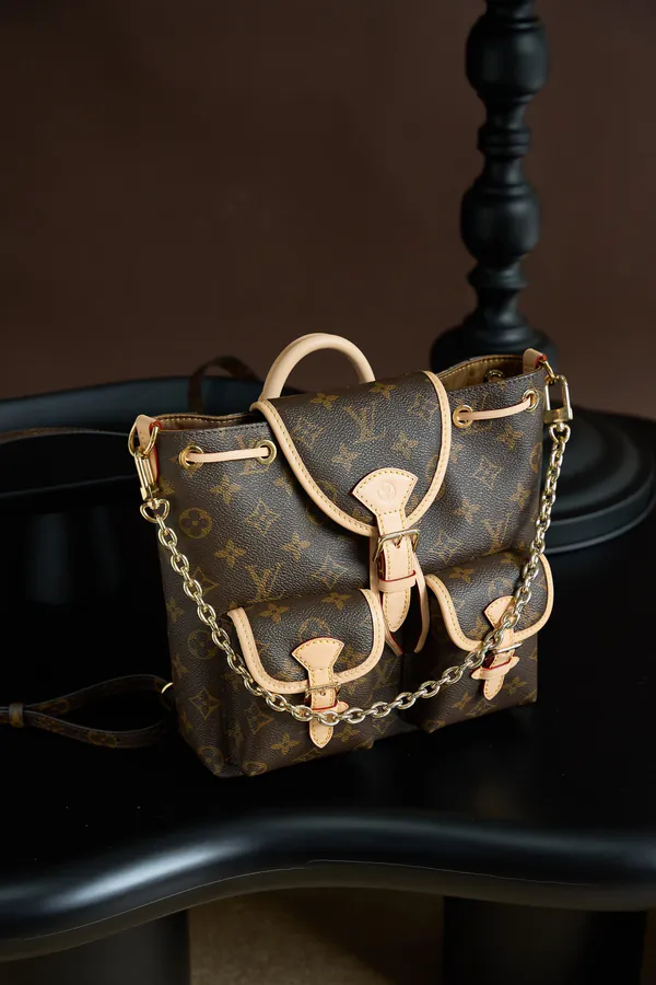 E Excurion Small Backpack by France