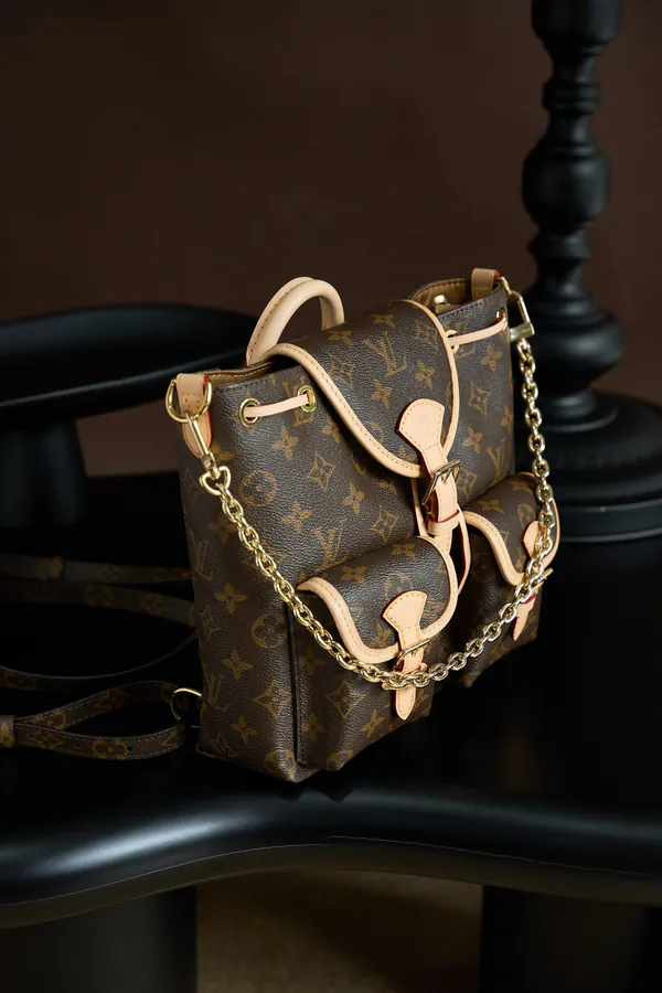 E Excurion Small Backpack by France