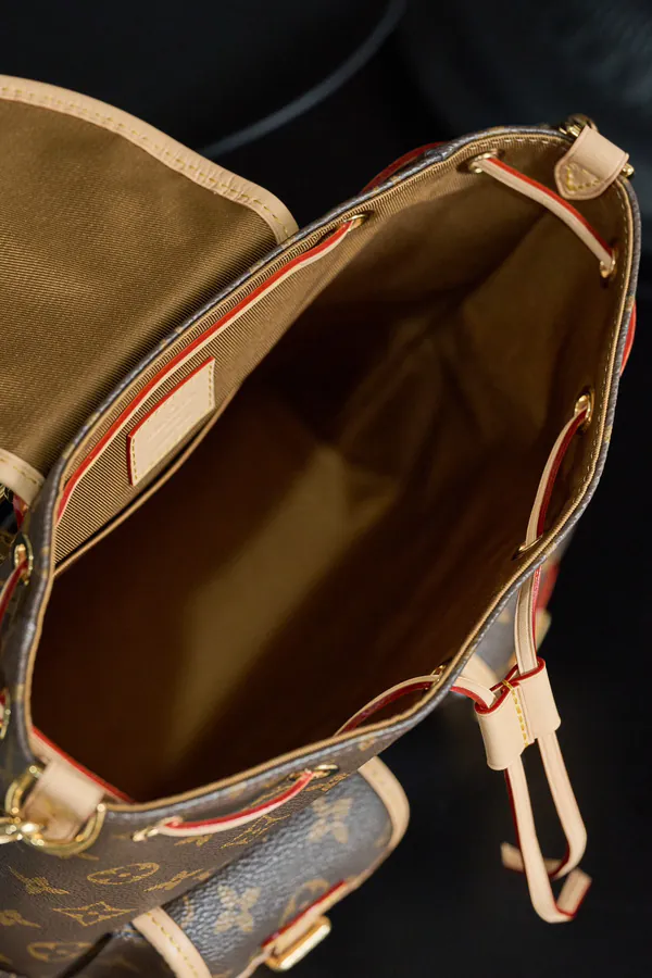 E Excurion Small Backpack by France