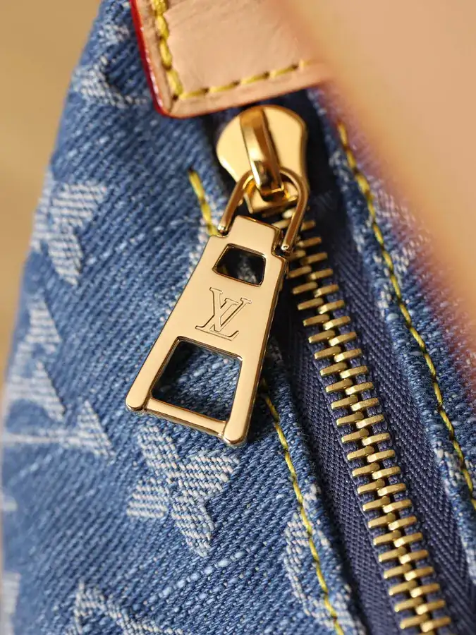 Hills Pochette Denim Handbag