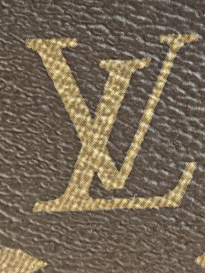 VANITY CHAIN POUCH Small Cosmetic Bag