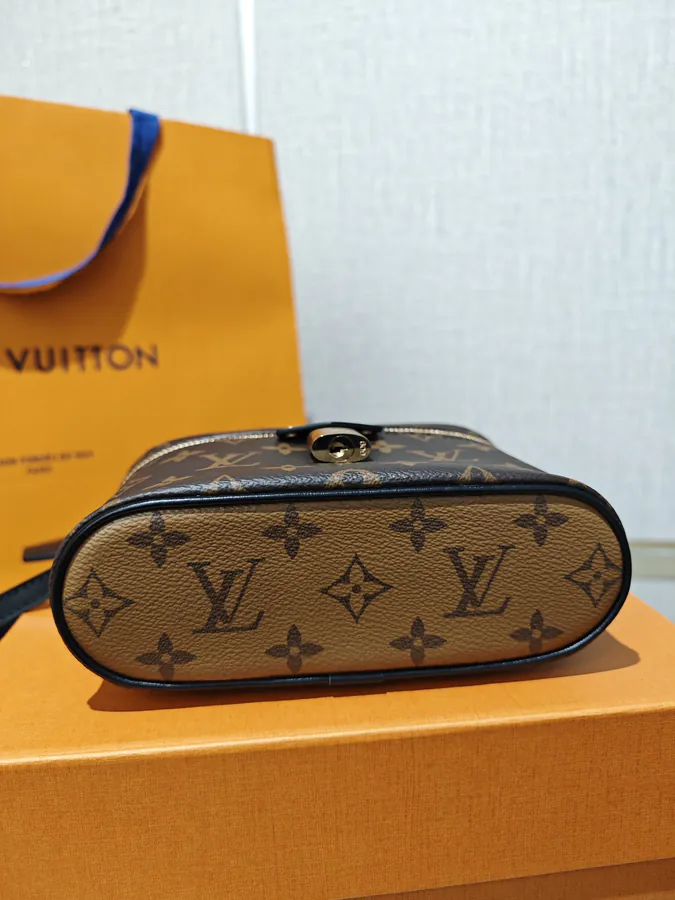 VANITY CHAIN POUCH Small Size