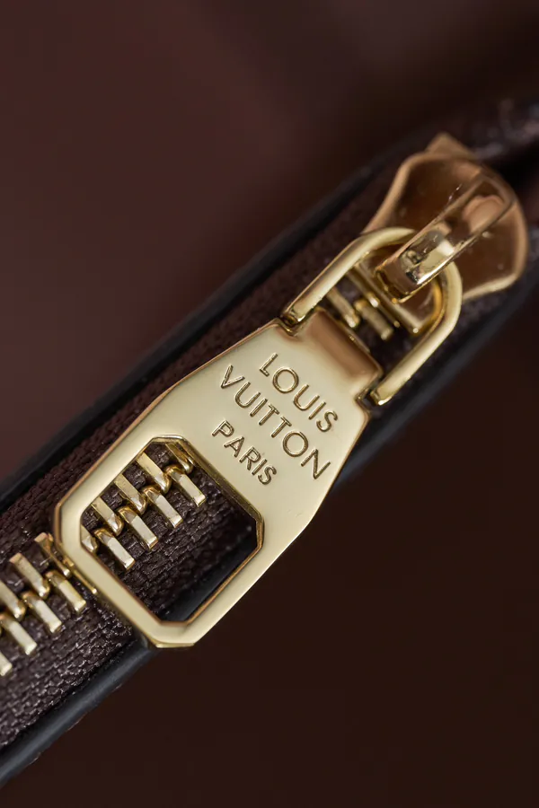 NÉONOÉ Medium Handbag