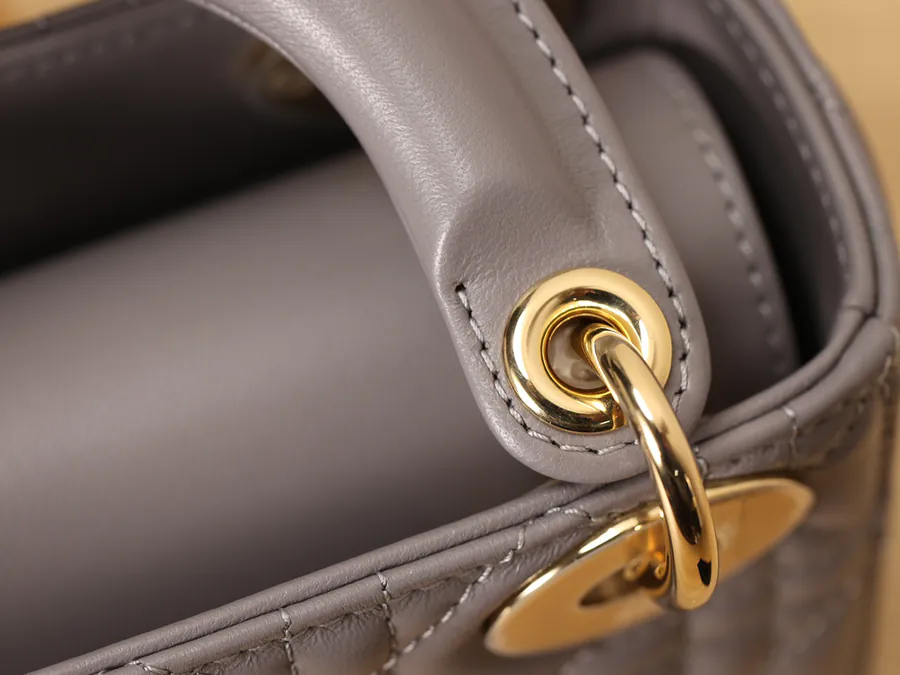 Dai Fei Bag Three Compartment Grained Calfskin Gold Clasp