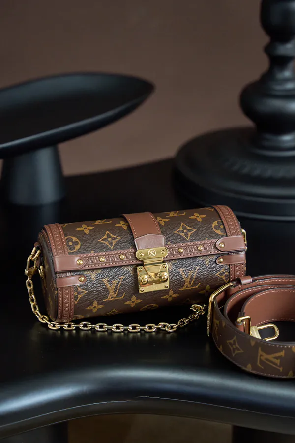 PAPILLON TRUNK Handbag
