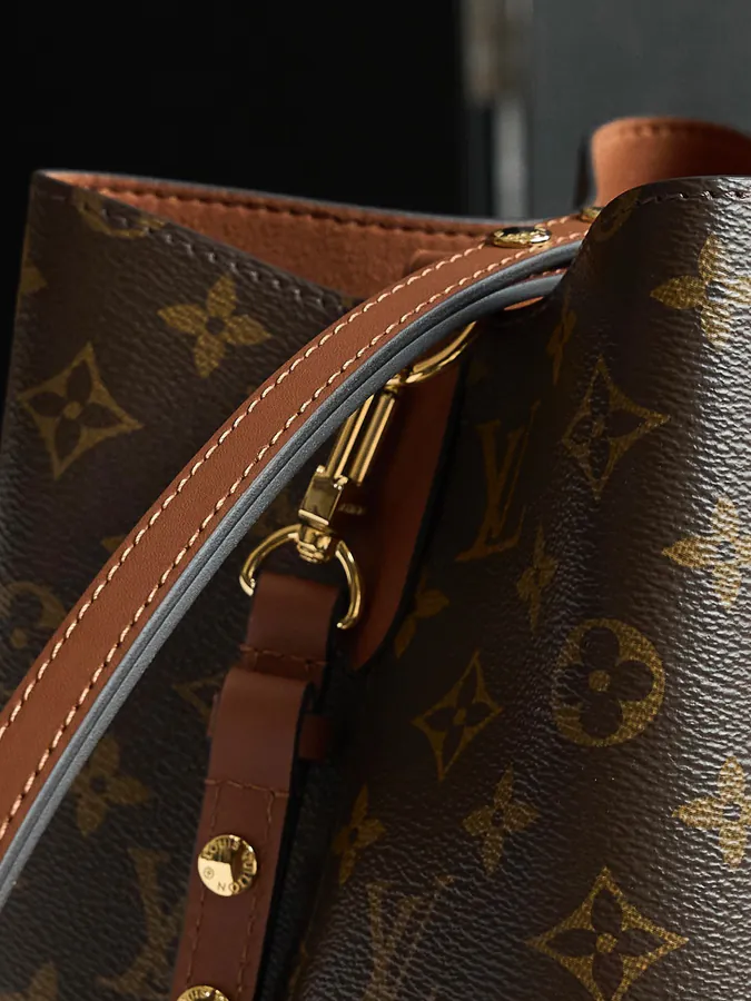 NÉONOÉ Midsize Handbag