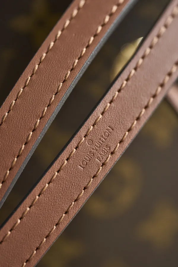 NÉONOÉ Midsize Handbag
