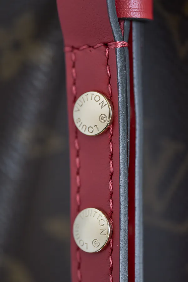 NÉONOÉ Medium Handbag