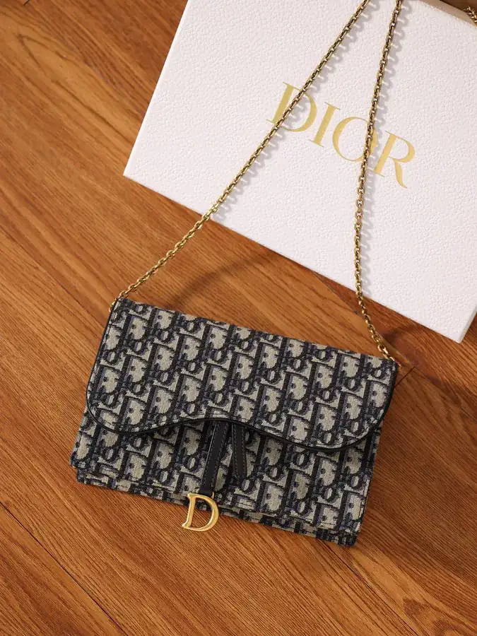D House Saddle Bag