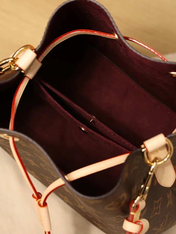 Néonoé BB Medium Handbag