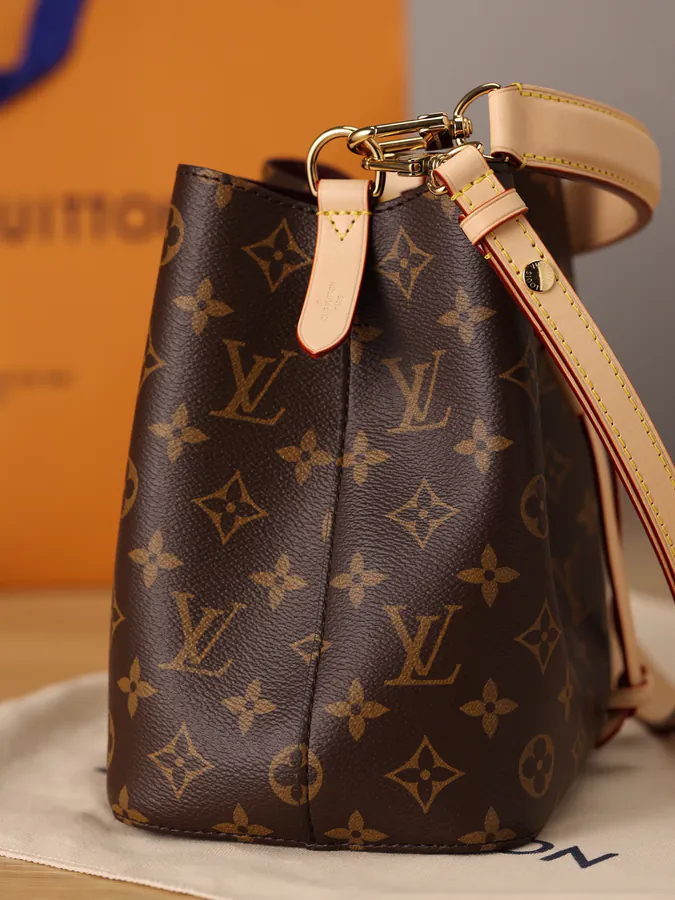 Néonoé Bucket Bag Medium