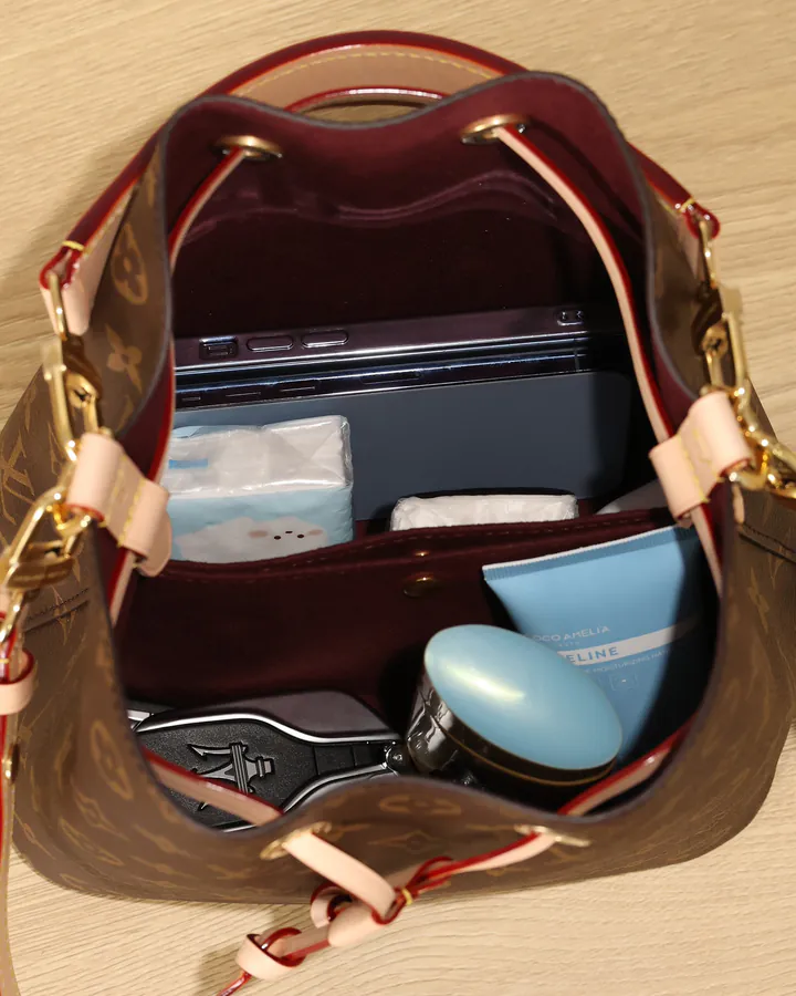 Néonoé BB Medium Handbag