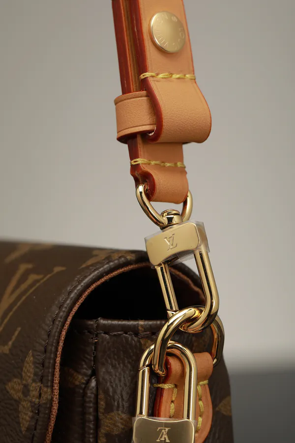 Ivy Exclusive Premium Handcrafted Bag