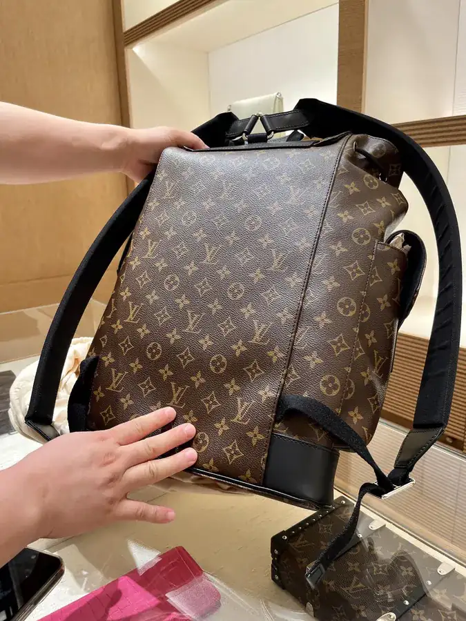 Christopher Midsize Backpack
