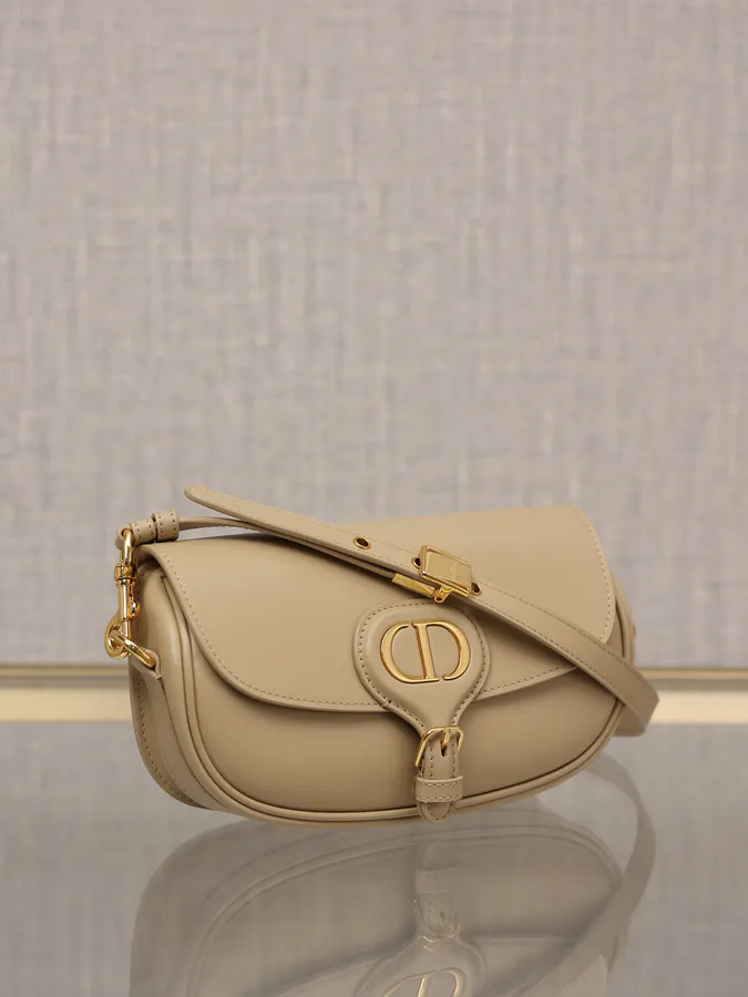 Bobby East West Handbag Natural Gray Gloss Calfskin, Exclusive Channel,腋下包