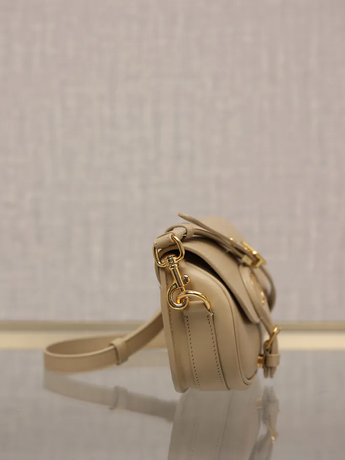 Bobby East West Handbag Natural Gray Gloss Calfskin, Exclusive Channel,腋下包