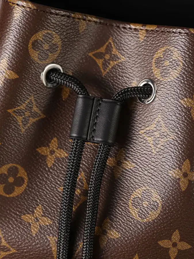 Christopher Midsize Backpack Unisex