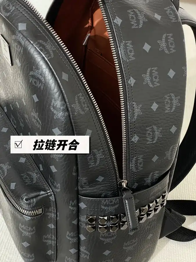 Cape Capacity Signature Zippered Compartment, Classic Stud Detail, Nappa Leather Interior