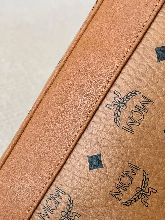 Visetos Leather Bag