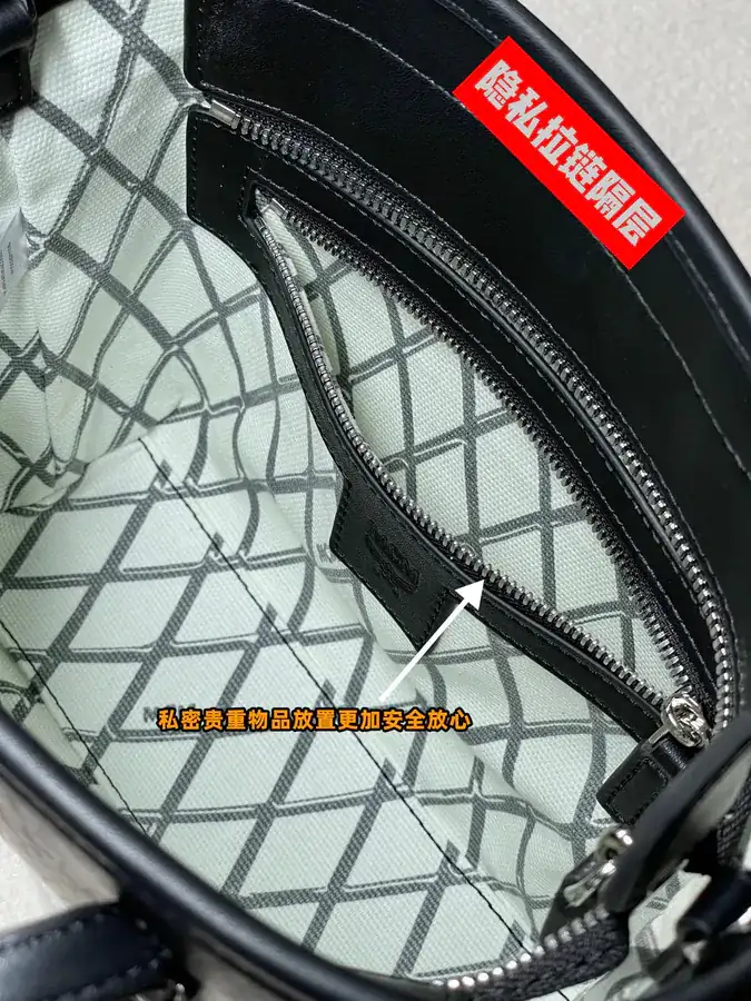 Capacity Space Aesthetics Classic Bucket Bag