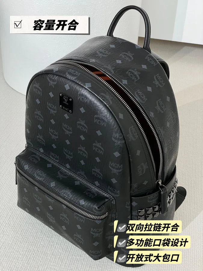 Cape Capacity Tote with Zippered Compartment