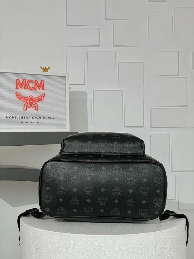 MMM Starke Visitos New Edition Medium Crossbody Backpack