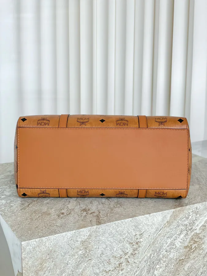 MCM Aren Toni Bucket Bag Medium