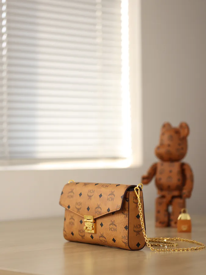 Tracy Bucket Bag Classic Visetos Material Small and Medium Sizes