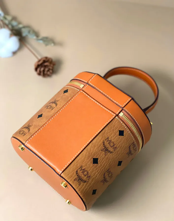 P400 Mini Crossbody Bag with Visetos Print and Nappa Leather Handle