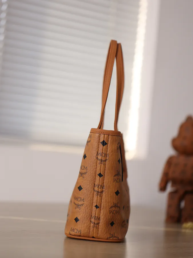 Mini P420 Classic MCM in Modern Minimalist Design