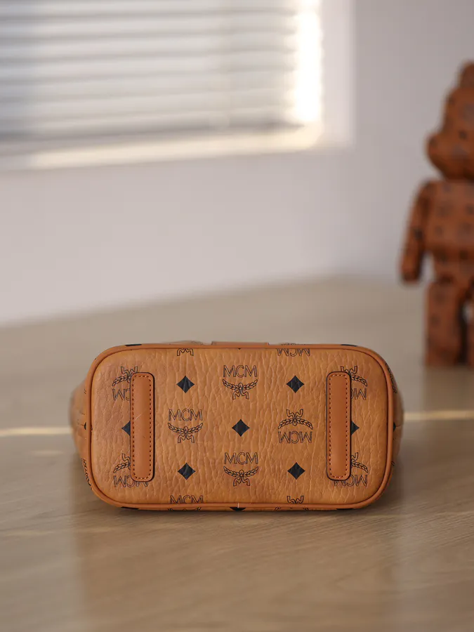 Mini P420 Classic MCM in Modern Minimalist Design
