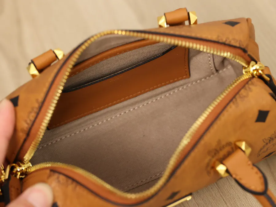 Boston Tote in Classic Visetos Material