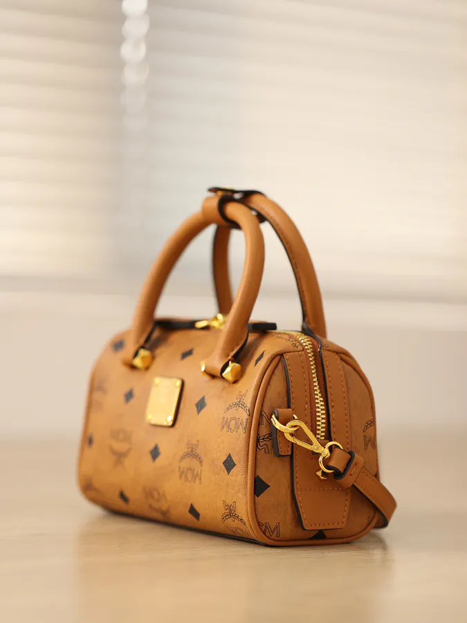 Boston Tote Bag Classic Visetos Material, Handcrafted Details